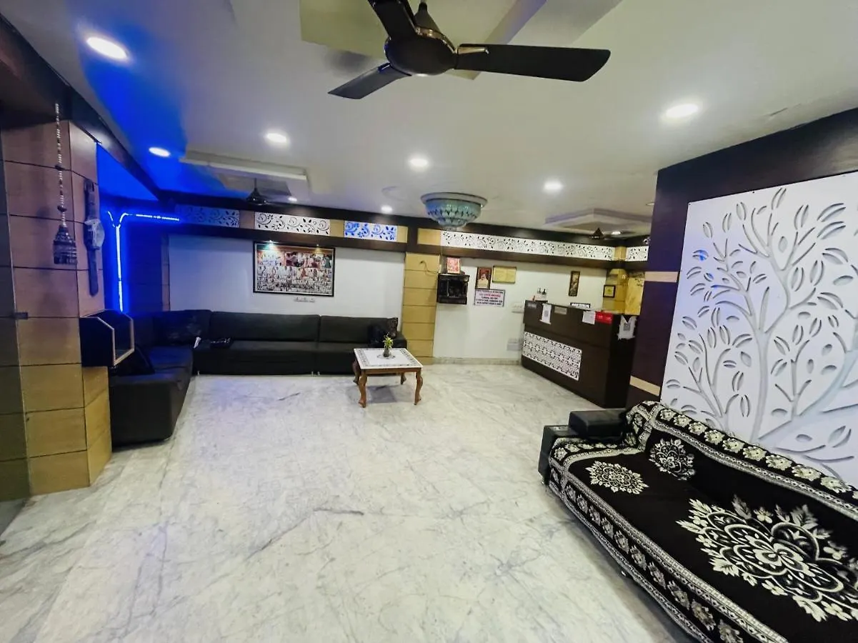 *** Hotel Blossom Residency By Dolphin 500 Mtr Taj Mahal Agra  India