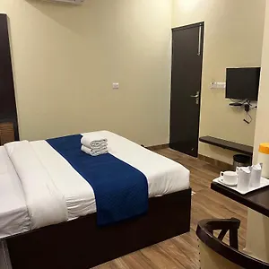 Mayur Palace Hotel